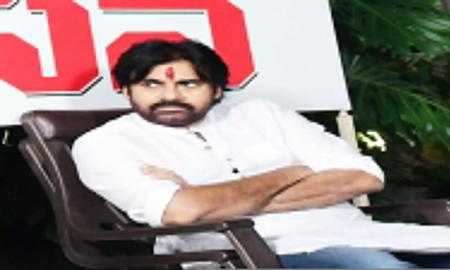 తెలంగాణ ప్రజలకు క్షమాపణ చెప్పాల్సిందే -పవన్