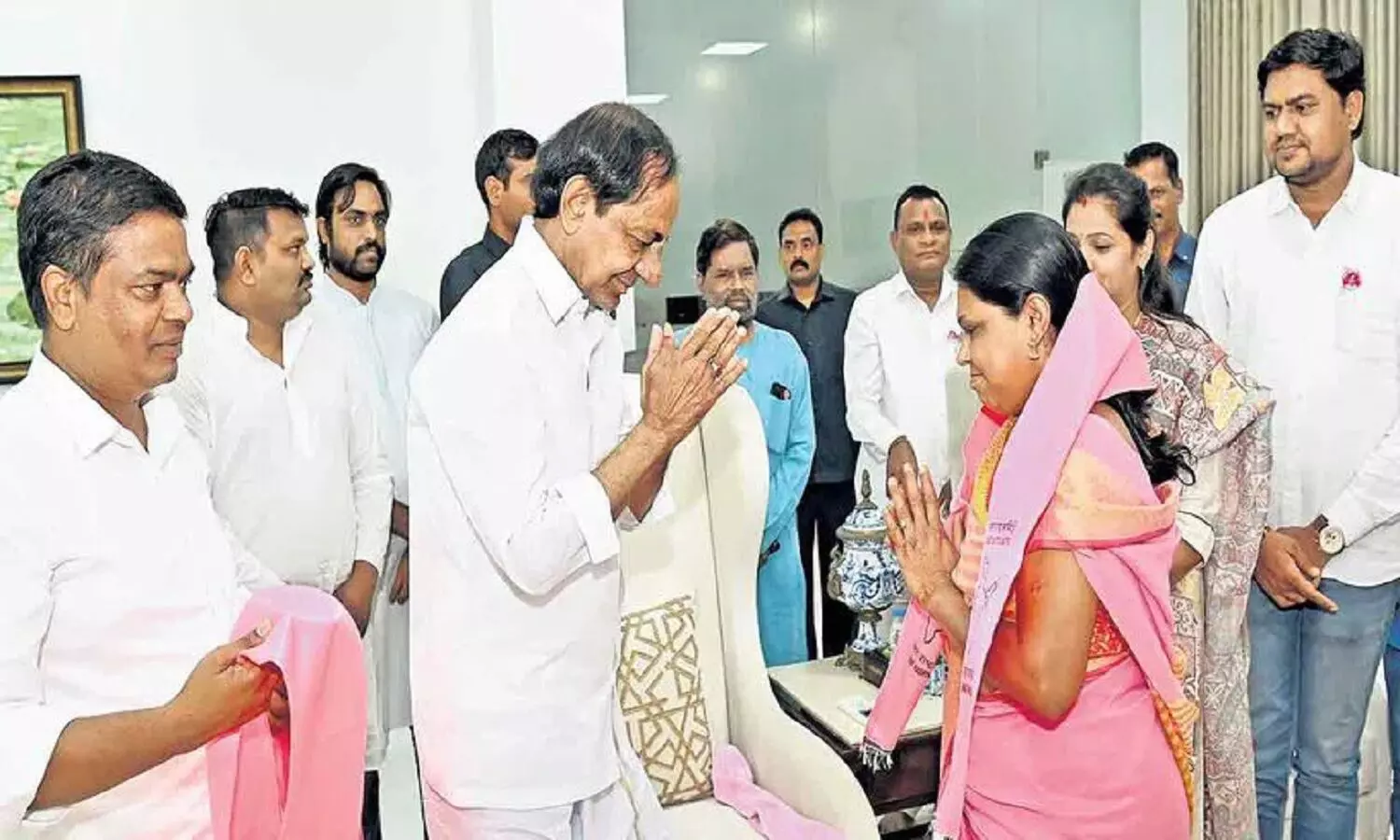 మహా మహిళలు.. బీఆర్ఎస్ లోకి వలసలు