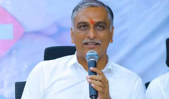 బూతులు మాట్లాడే నాయకులకు పోలింగ్ బూత్ లోనే సమాధానం