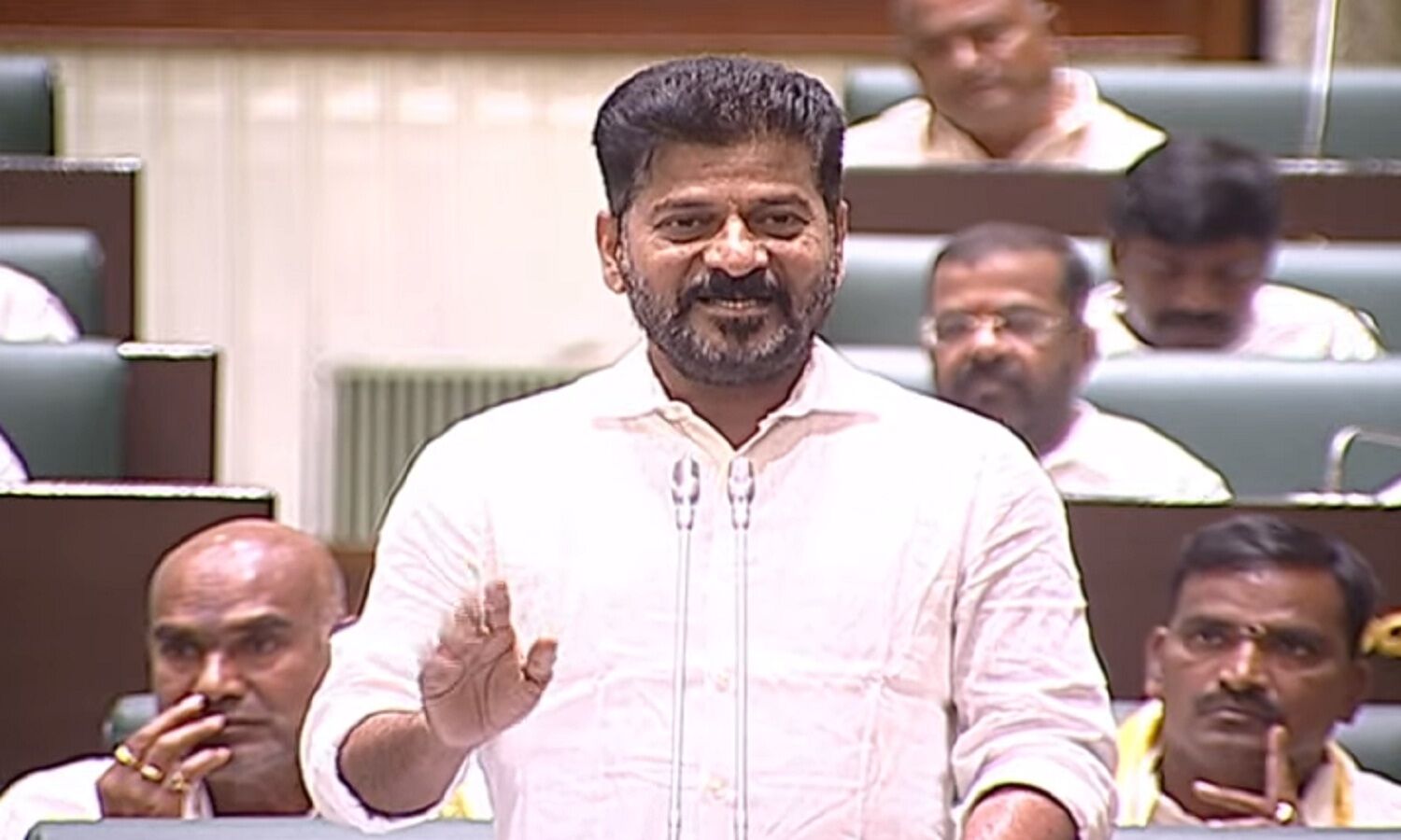 గతం గురించి మాట్లాడదామంటే మేం రెడీ.. | Cm Revanth Reddy Speech In Assembly