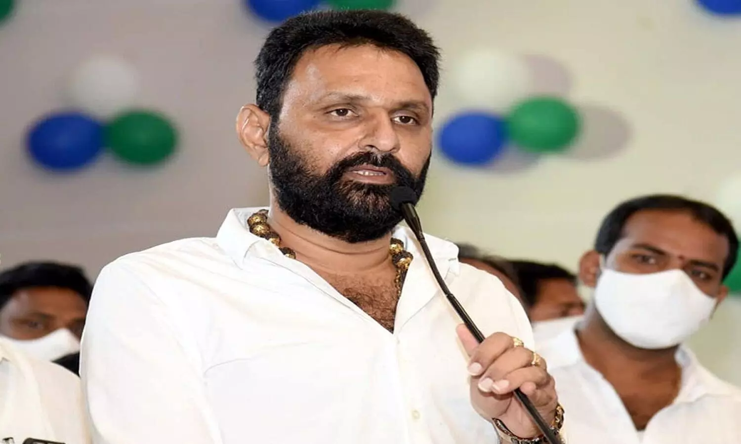 టార్గెట్ కొడాలి నాని.. ఫ్లెక్సీలతో రెచ్చగొడుతున్న టీడీపీ