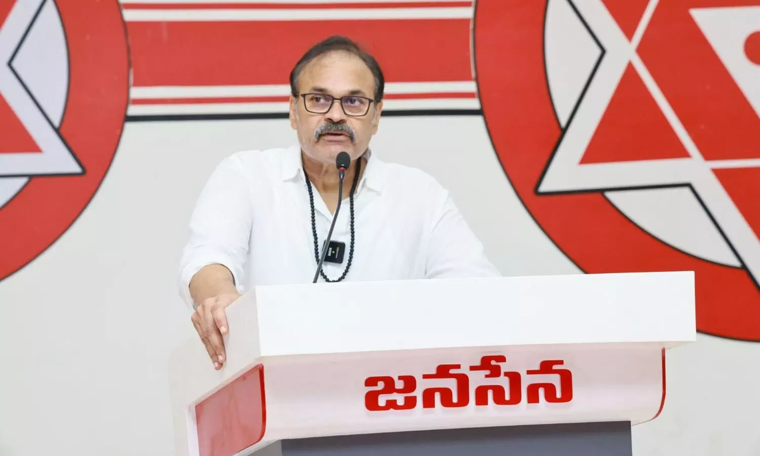 జగన్ కి న్యాయం చేయాలి.. వైసీపీ శ్రేణుల్ని రెచ్చగొడుతున్న నాగబాబు