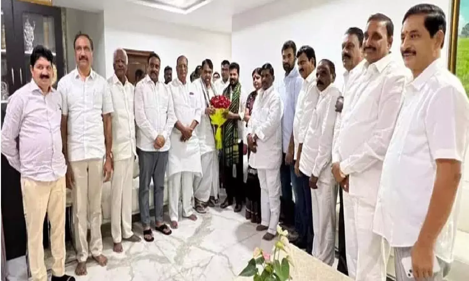 రేవంత్ మాస్టర్ ప్లాన్.. పోచారం ఇంట్లో పొలిటికల్ డిన్నర్