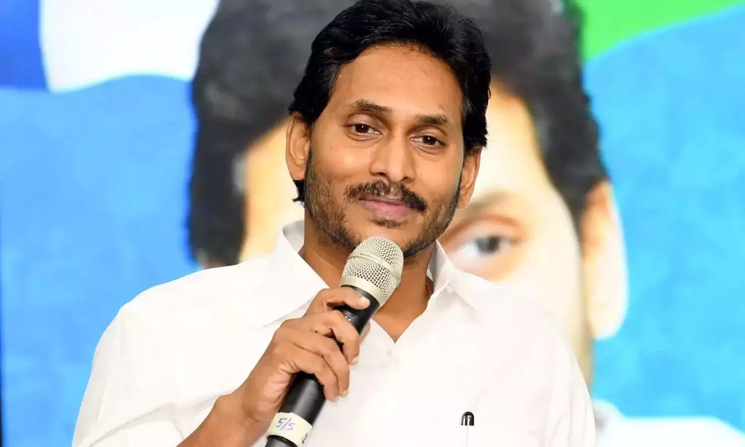 నేనున్నానంటూ భరోసా.. నేడు విజయవాడ ఆస్పత్రికి జగన్