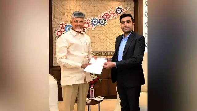 ఏపీకి అదానీ గ్రూప్‌ రూ. 25 కోట్ల భారీ విరాళం