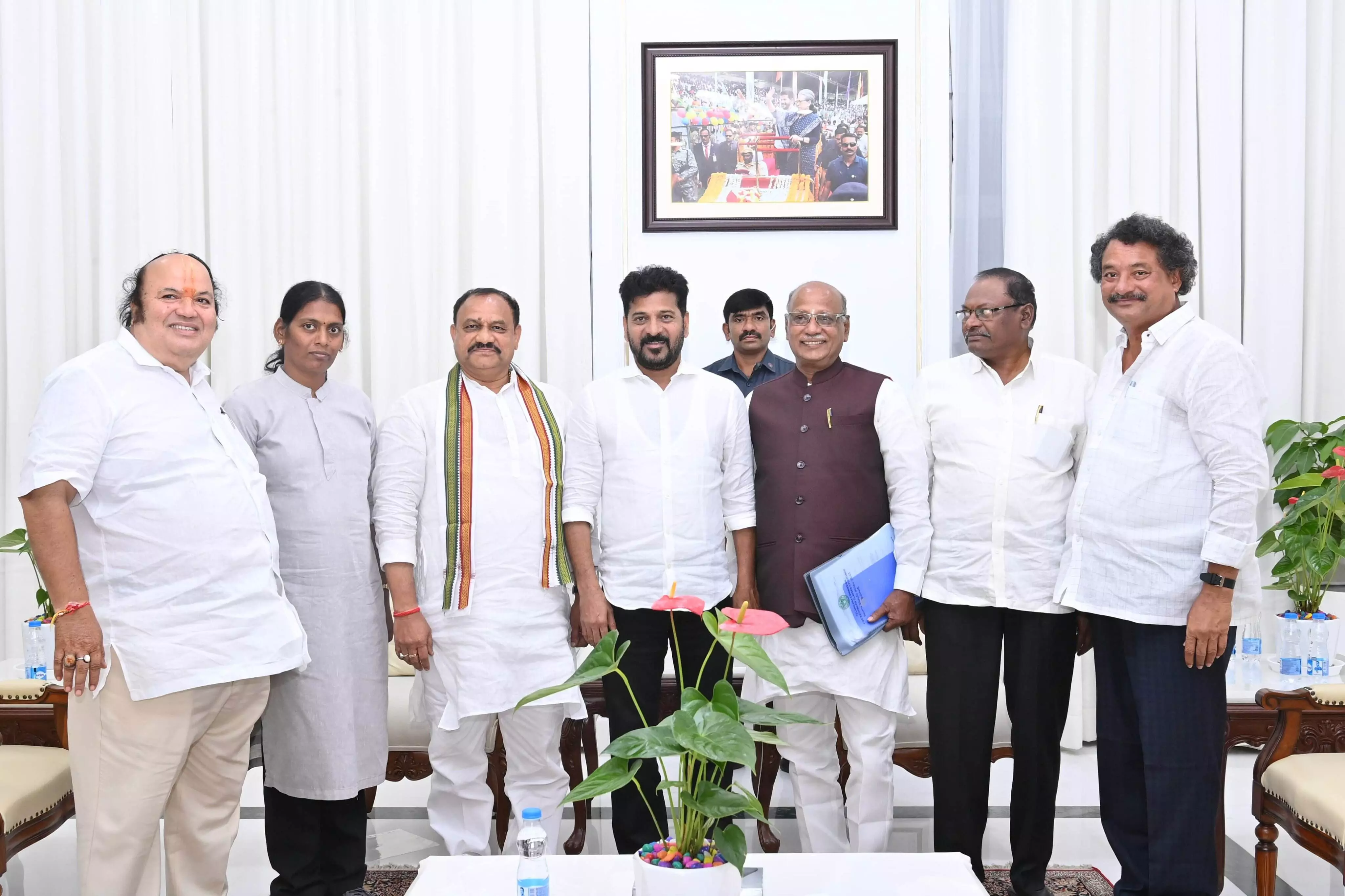 కులగణన జరగకుండా  స్థానిక సంస్థ ఎన్నికలకు వెళ్ళాం : మహేశ్‌కుమార్