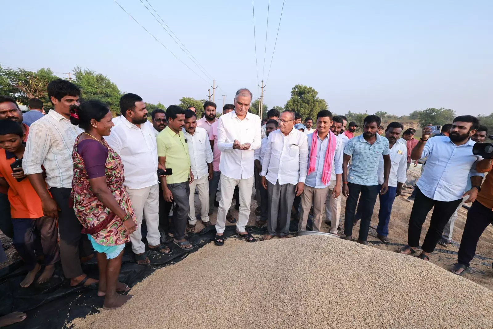 ఇది రైతు ప్రభుత్వం కాదు.. రాబందు ప్రభుత్వం