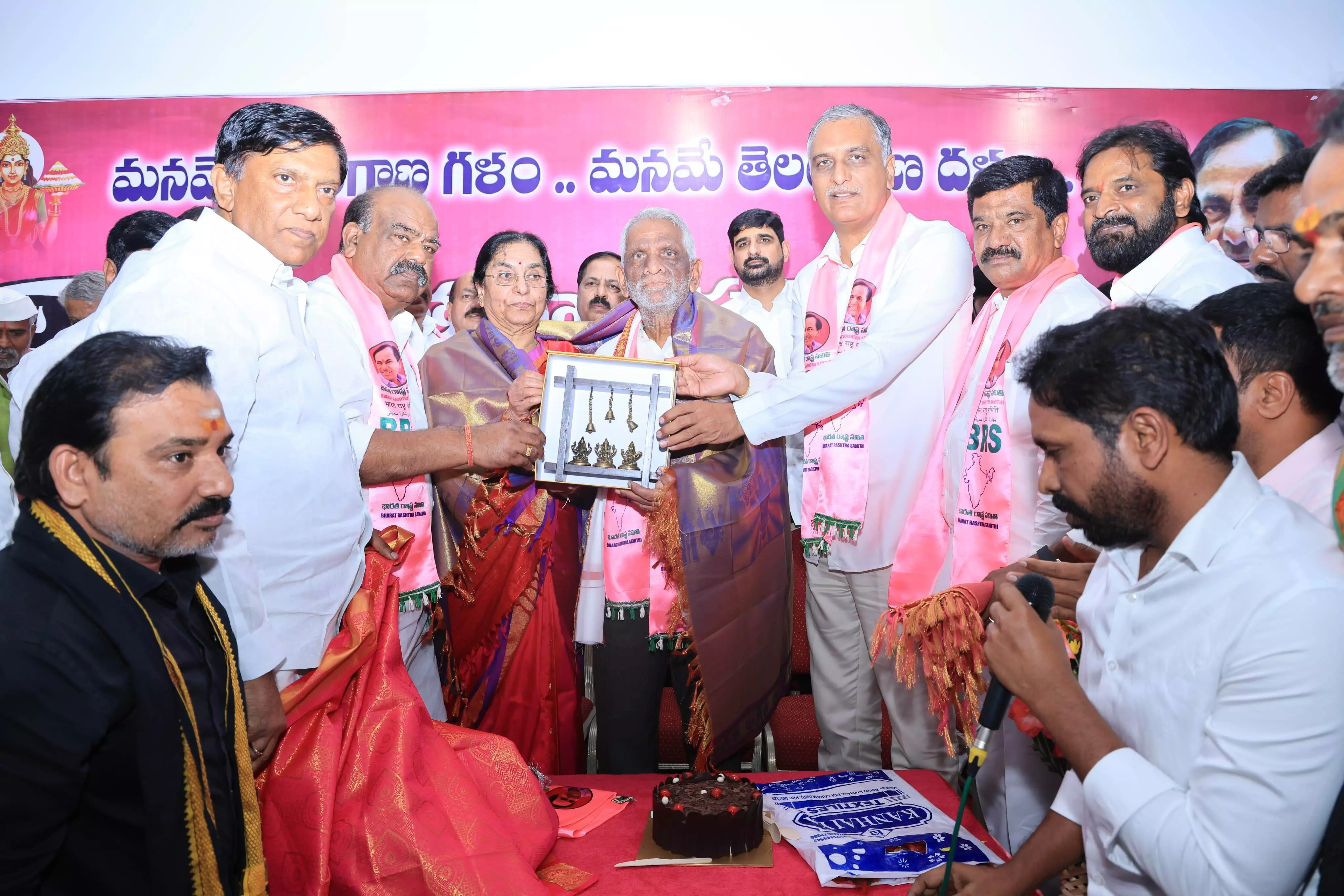 శ్రీనివాస్‌ రెడ్డి సేవలను ఎప్పటికీ గుర్తుంచుకుంటాం