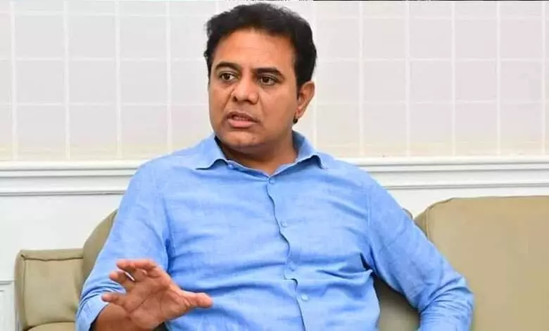 ఢిల్లీకి బయల్దేరిన కేటీఆర్‌