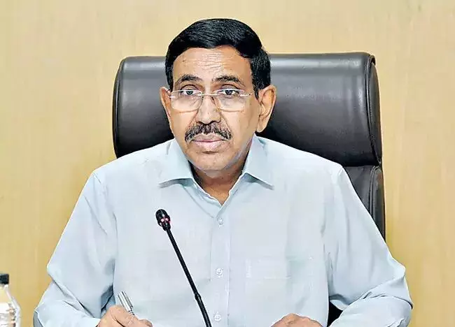 భూ కేటాయింపులపై గత విధానాన్నే కొనసాగిస్తాం