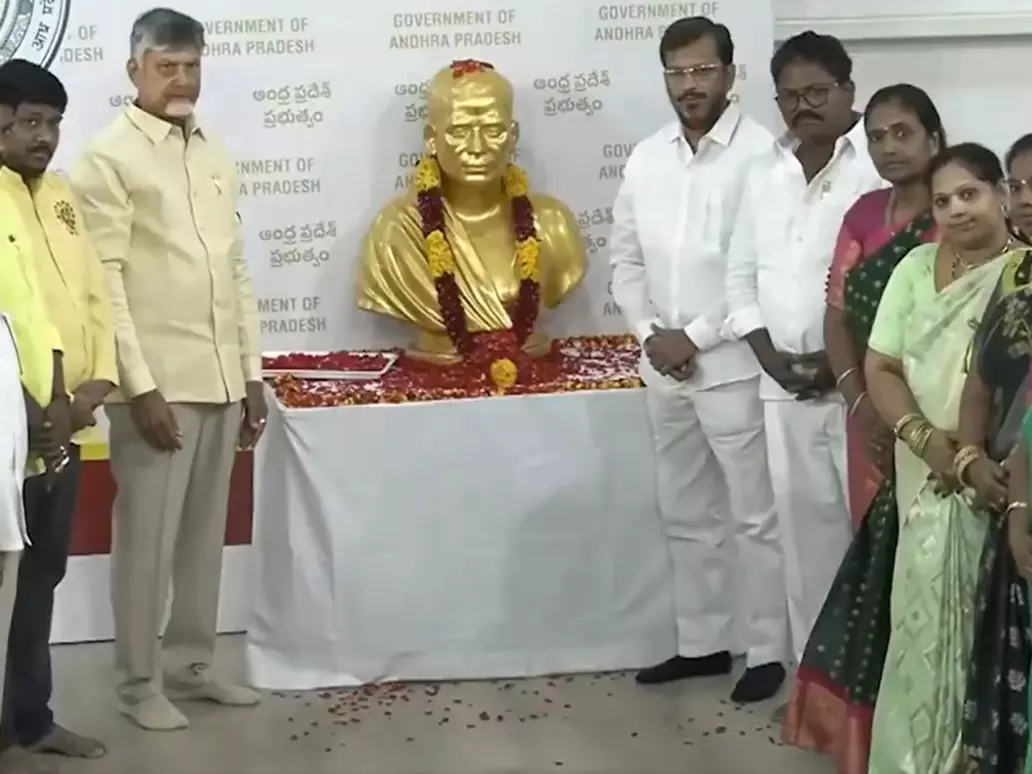 అమరావతిలో 58 అడుగుల విగ్రహం : సీఎం చంద్రబాబు