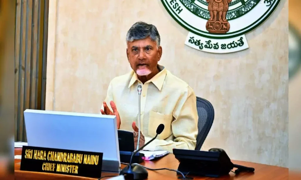 అధికారులకు 100 డేస్ టార్గెట్ ఇచ్చిన చంద్రబాబు